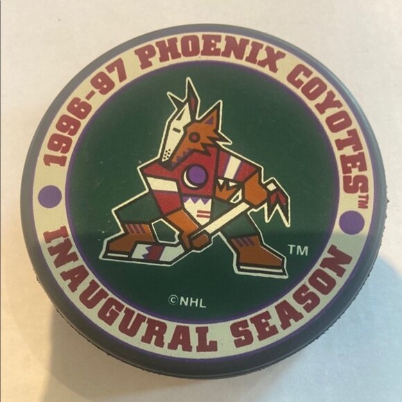 Vintage 1996-97 NHL Phoenix Coyotes Inaugural Season Official Puck - Picture 1 of 5